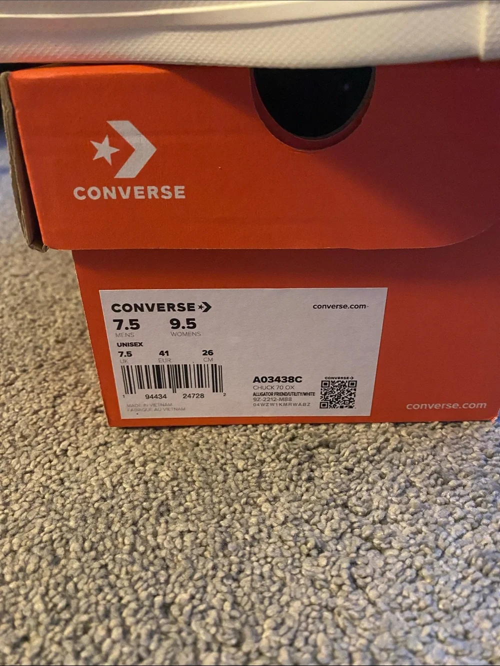 Converse White High-Top Sneakers with Sunflower Patch - Picture 4 of 5